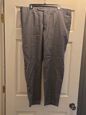 Canali Men's Tailored Gray Dress Pants - Classic Workwear